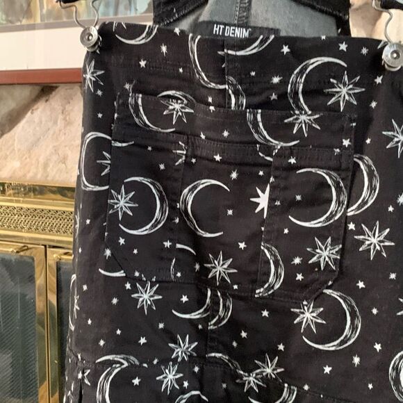 Hot topic celestial short alls - Picture 10 of 13